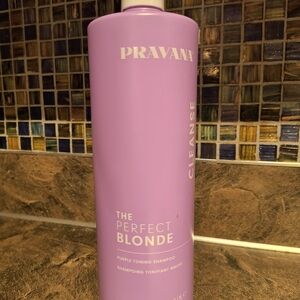 The Perfect Blonde Purple Toning Shampoo